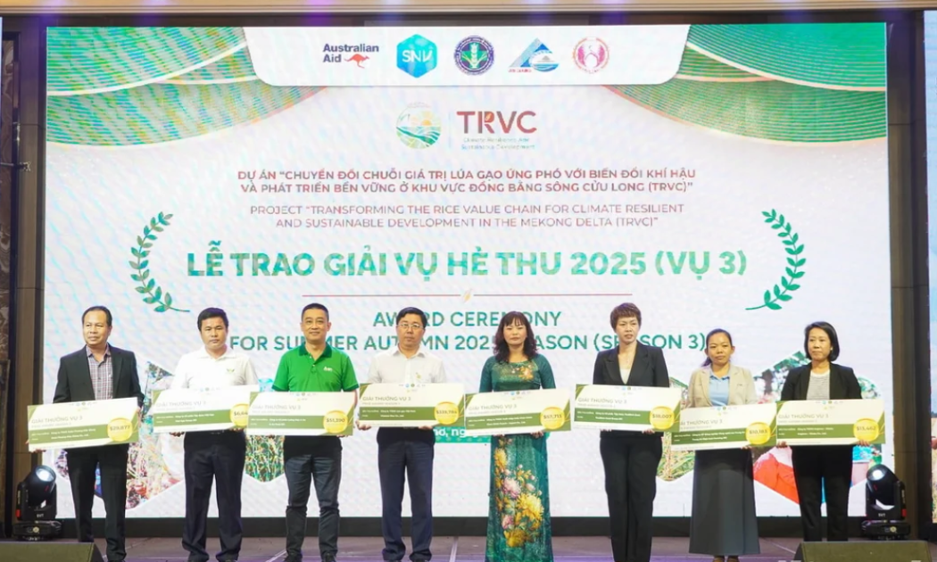 Doanh nghiệp làm “đầu tàu” mở rộng hàng trăm nghìn ha lúa giảm phát thải