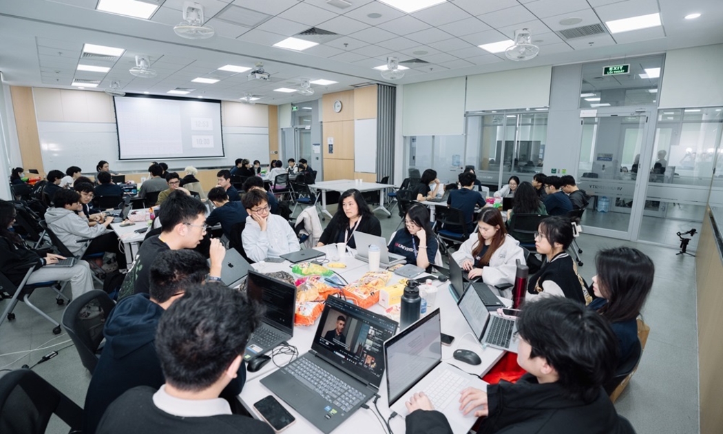 Asian Hackathon for Green Future hướng tới trở thành nền tảng thúc đẩy giao lưu, hợp tác xuyên biên giới của giới trẻ khu vực để phát triển những giải pháp thiết thực cho cộng đồng. Ảnh: Trường ĐH VinUni.