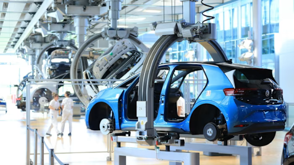 EU tính ban hành luật buộc doanh nghiệp giảm phụ thuộc vào linh kiện Trung Quốc