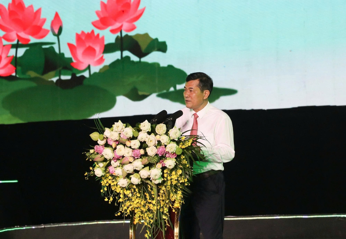Phó Chủ tịch UBND tỉnh Nghệ An Thái Văn Thành phát biểu tại sự kiện.