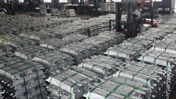 Nguồn cung thiếu hụt nghiêm trọng, giá nhôm dự báo tiếp tục tăng mạnh