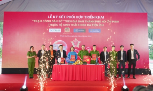 Long Châu - đơn vị tiêu biểu phát triển y tế số, hợp lực đưa Đề án 06 đi sâu vào đời sống người dân