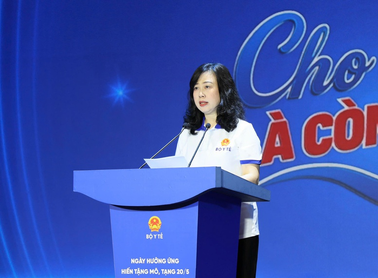 Bộ trưởng Bộ Y tế Đào Hồng Lan chia sẻ về giải pháp thúc đẩy phát triển lĩnh vực ghép mô, tạng. Ảnh: Bộ Y tế.