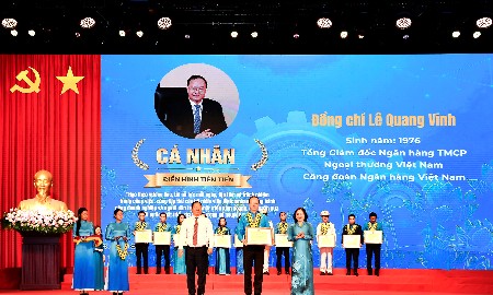 Tổng giám đốc Vietcombank vinh dự là cá nhân duy nhất ngành Ngân hàng được khen thưởng