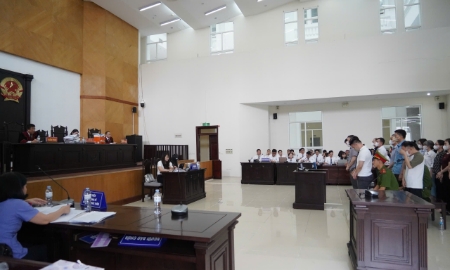Quang cảnh phiên tòa.