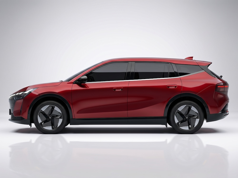 Nhờ trang bị bộ pin dung lượng 60,13 kWh, xe có tầm hoạt động có thể lên đến 500 km sau mỗi lần sạc đầy (theo chuẩn NEDC) và hỗ trợ khả năng sạc nhanh từ 10% lên 70% trong vòng chưa tới 30 phút. Khả năng vận hành của xe được nâng tầm nhờ nền tảng khung gầm hoàn toàn mới.