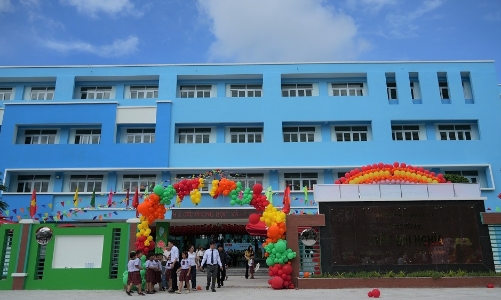 HCMC launches 100-day peak campaign to complete 1,000 classrooms