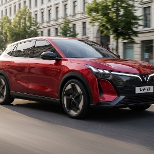 VinFast giới thiệu mẫu D-SUV - VF 8 thế hệ mới