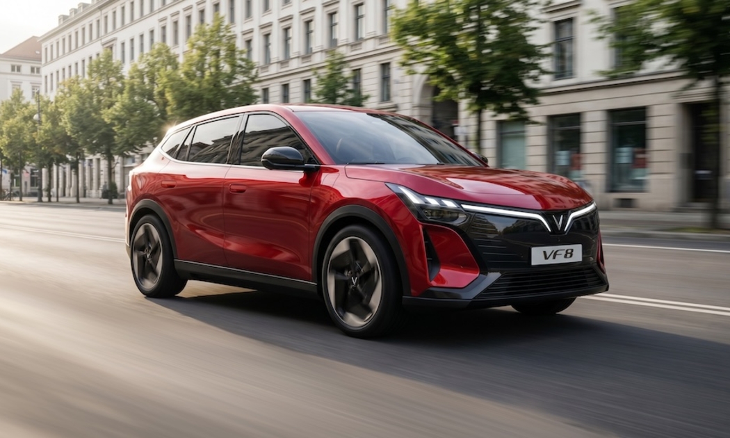 VinFast giới thiệu mẫu D-SUV - VF 8 thế hệ mới