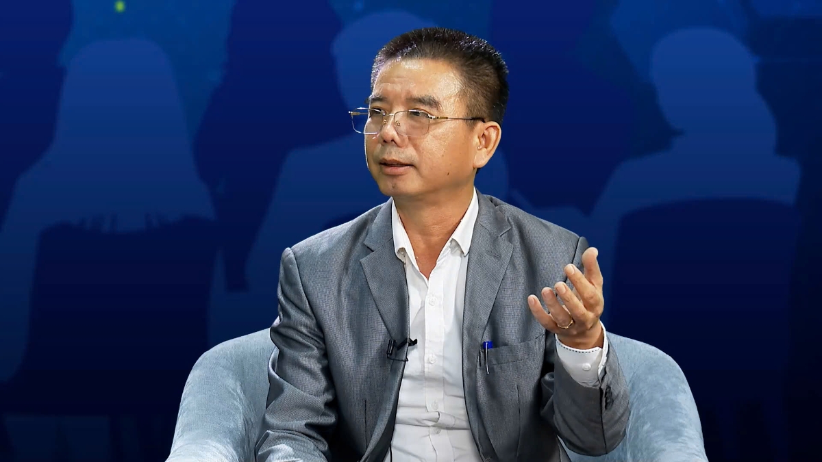 Ông&nbsp;Phạm&nbsp; Xuân Vinh, Trưởng phòng nghiệp vụ&nbsp;bảo hiểm thất nghiệp&nbsp;(Trung tâm Quốc gia về dịch vụ việc làm&nbsp;– Bộ Nội vụ). Ảnh: Việt Tuấn.