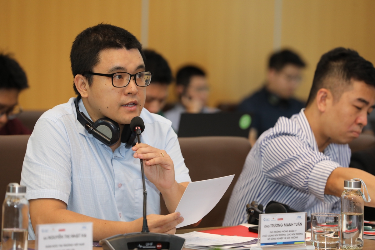 Ông Trương Mạnh Tuấn trình bày tại hội thảo “Di chuyển, Trí tuệ nhân tạo (AI) và Xã hội: Củng cố tương lai lĩnh vực giao thông vận tải tại Việt Nam”. Ảnh: Việt Dũng
