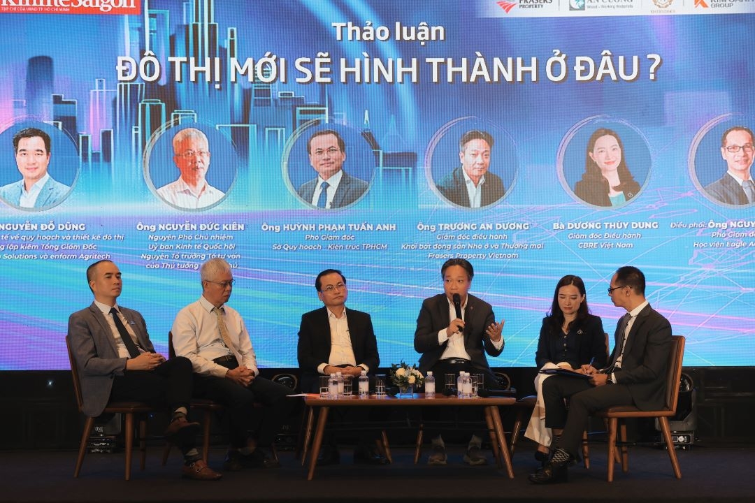 Phiên thảo luận: Đô thị mới sẽ hình thành ở đâu? trong khuôn khổ Diễn đàn Bất động sản, sáng 21/5.