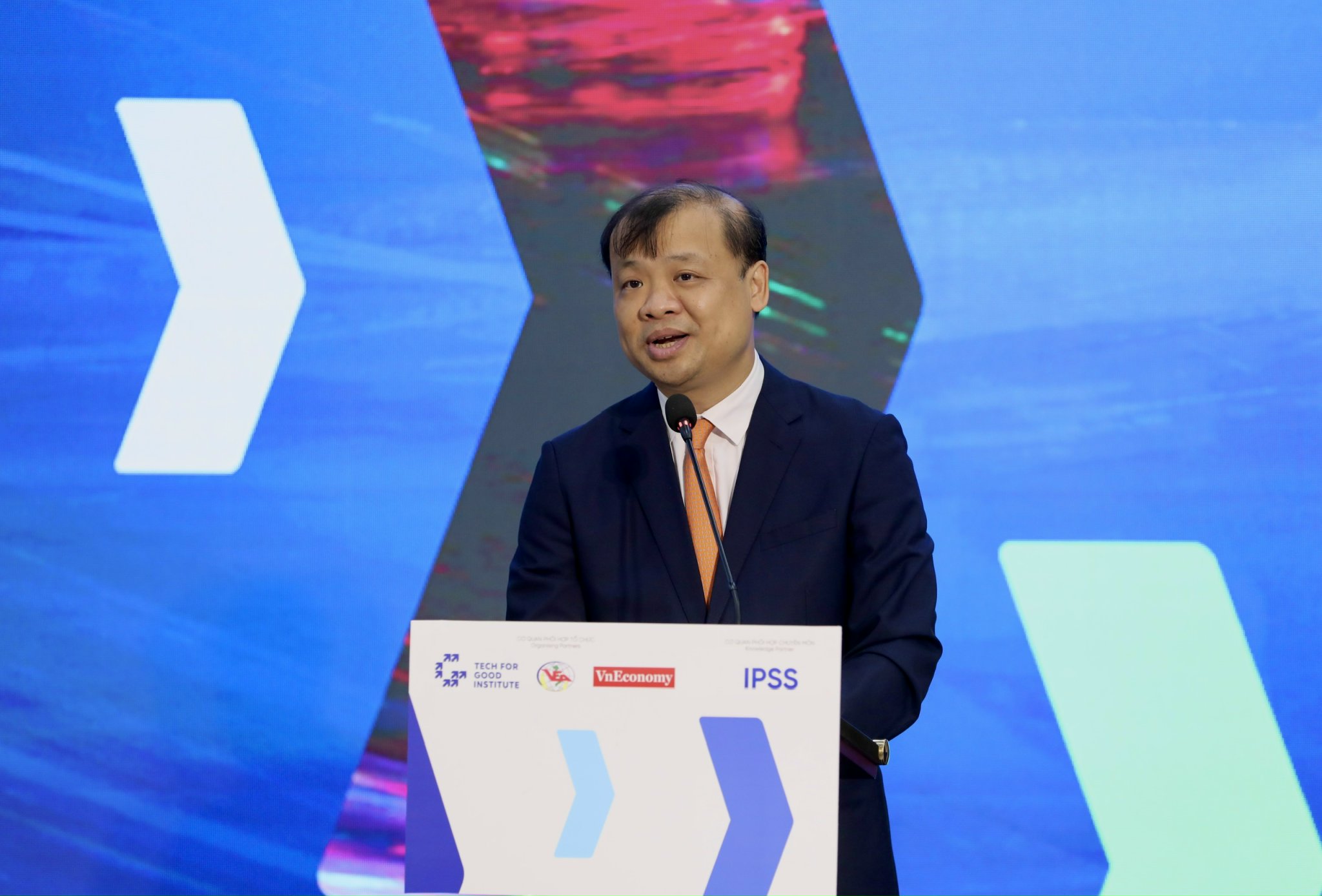 Ông Nguyễn Hoa Cương, Phó Viện trưởng Viện Nghiên cứu Chính sách và Chiến lược (IPSS), cho rằng đây là lần đầu tiên Việt Nam tổ chức một phiên hội thảo chuyên sâu về công nghệ trong lĩnh vực di chuyển và vận tải.&nbsp;