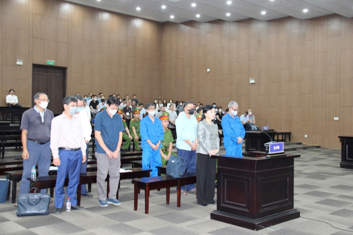 Toàn cảnh phiên tòa.