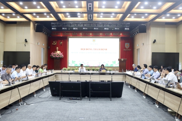 Quang cảnh buổi thẩm định.