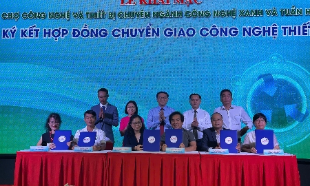 Nhiều hợp đồng chuyển giao công nghệ và thiết bị đã được ký kết tại Techmart 2026, sáng 21/5.