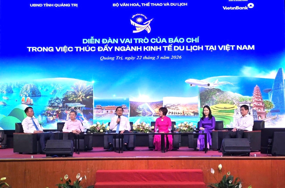 Các đại biểu thảo luận tại diễn đàn “Vai trò của báo chí trong thúc đẩy phát triển kinh tế du lịch Việt Nam". Ảnh: Phạm Tiến