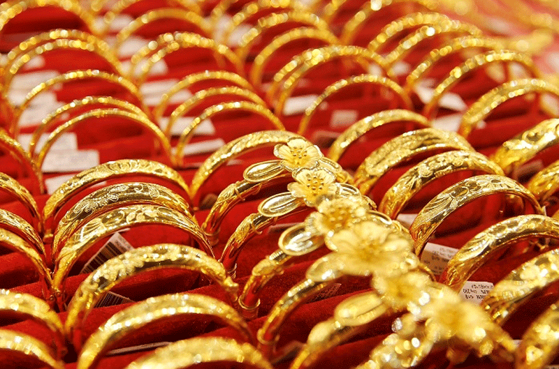 Giá mua, bán vàng miếng SJC đều giảm 500 nghìn đồng/lượng mỗi chiều