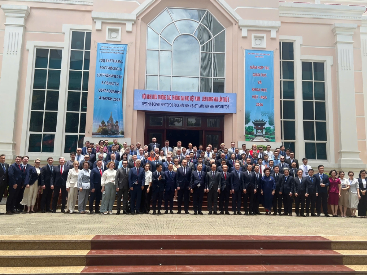 Hội nghị Hiệu trưởng các trường đại học Việt Nam – Liên bang Nga lần thứ ba tại Trường Đại học Giao thông Vận tải Hà Nội. Ảnh: Đại sứ quán Nga tại Việt Nam.