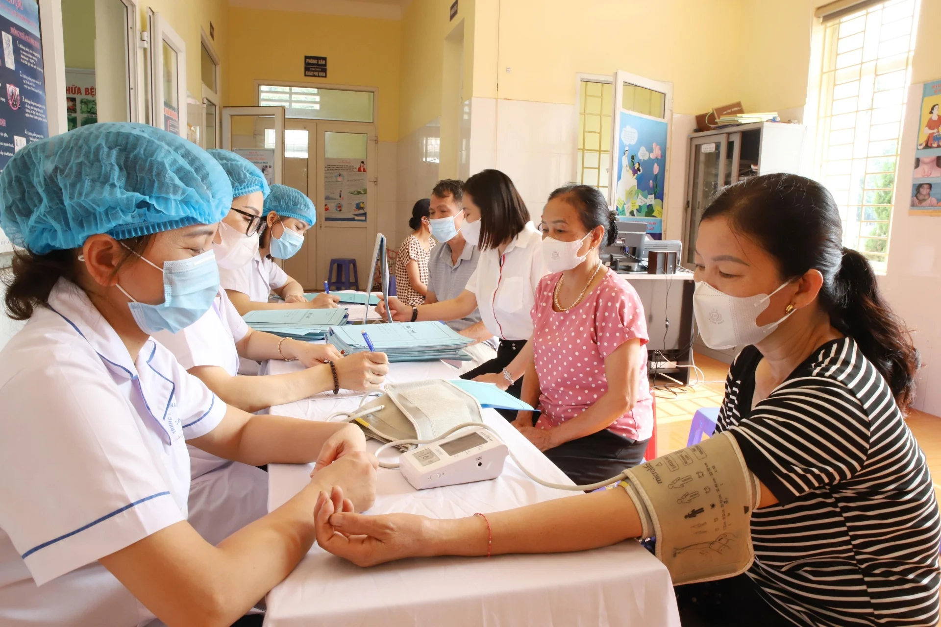 Hà Nội dự chi hơn 1.800 tỷ đồng khám sức khỏe cho người dân