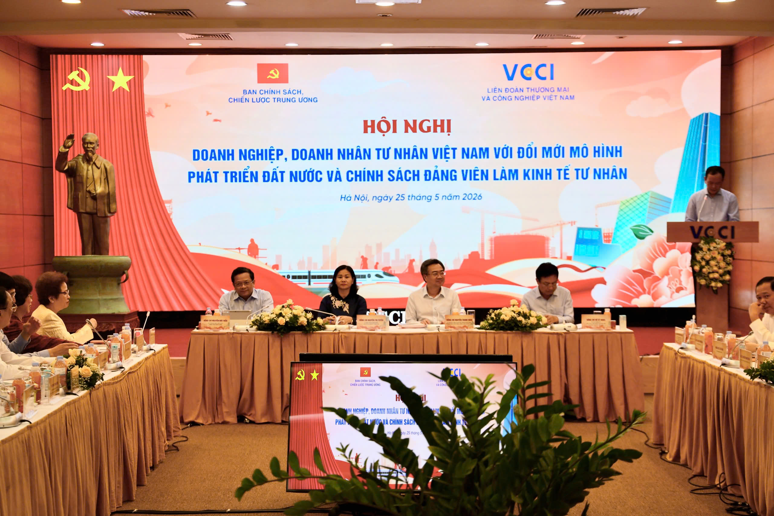 Doanh nghiệp tư nhân là động lực cốt lõi để đổi mới đất nước - Ảnh 1