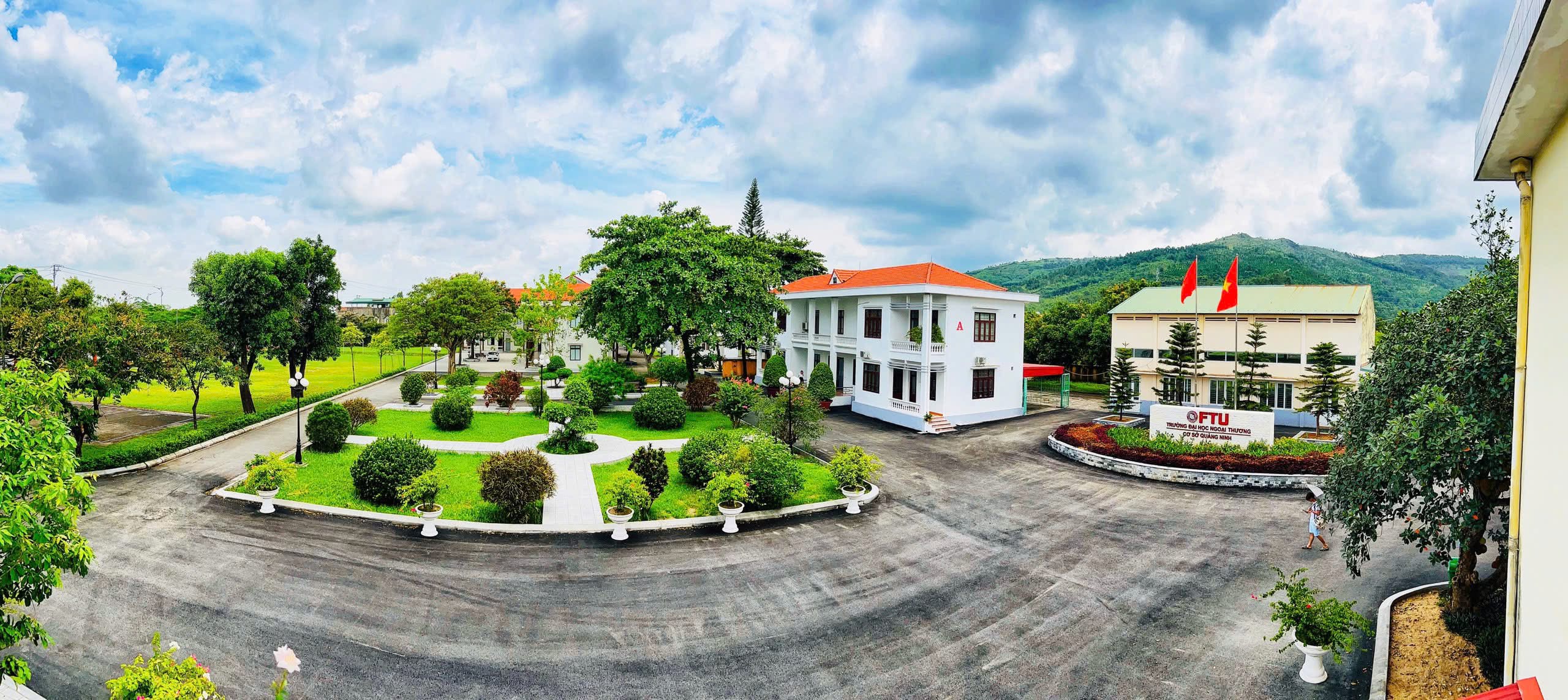 Khuôn viên đẹp và xanh mát của FTU Quảng Ninh