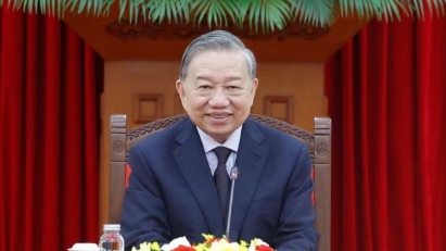 Top leader and his spouse to pay an official visit to Thailand