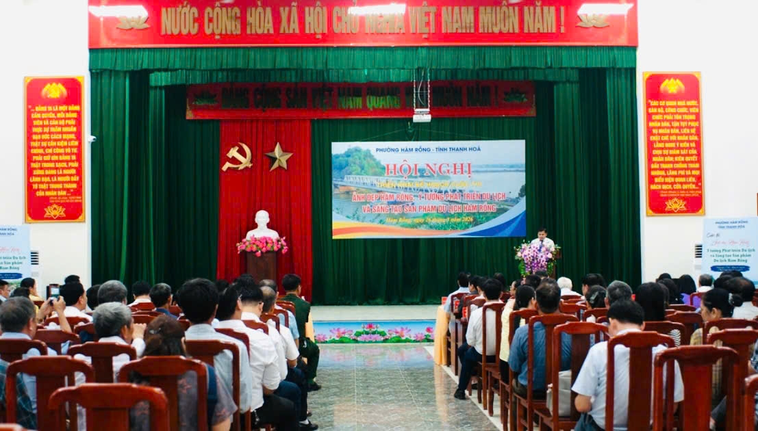 Toàn cảnh hội nghị.