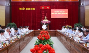 Thủ tướng Lê Minh Hưng: Vĩnh Long phải đổi mới mạnh mẽ mô hình tăng trưởng