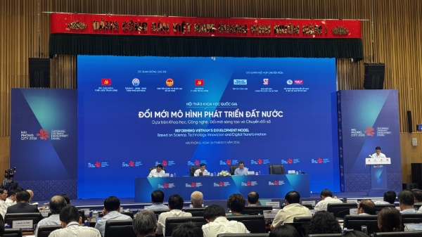 Đổi mới mô hình phát triển đất nước