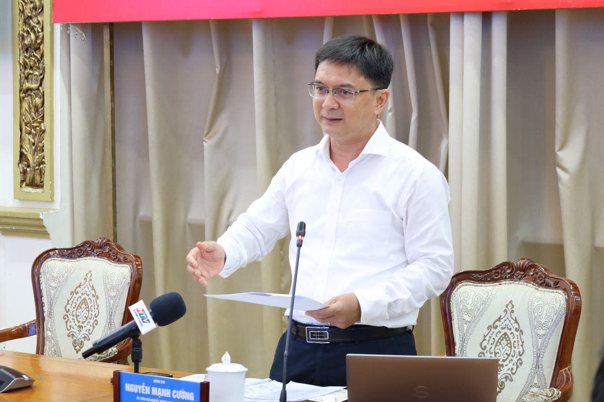 Doanh nghiệp đề xuất cơ chế đột phá cho Luật Đô thị đặc biệt TP. Hồ Chí Minh 3 Phó Chủ tịch UBND Thành phố Nguyễn Mạnh Cường phát biểu kết luận Hội thảo - - Ảnh: Cổng thông tin điện tử Thành phố