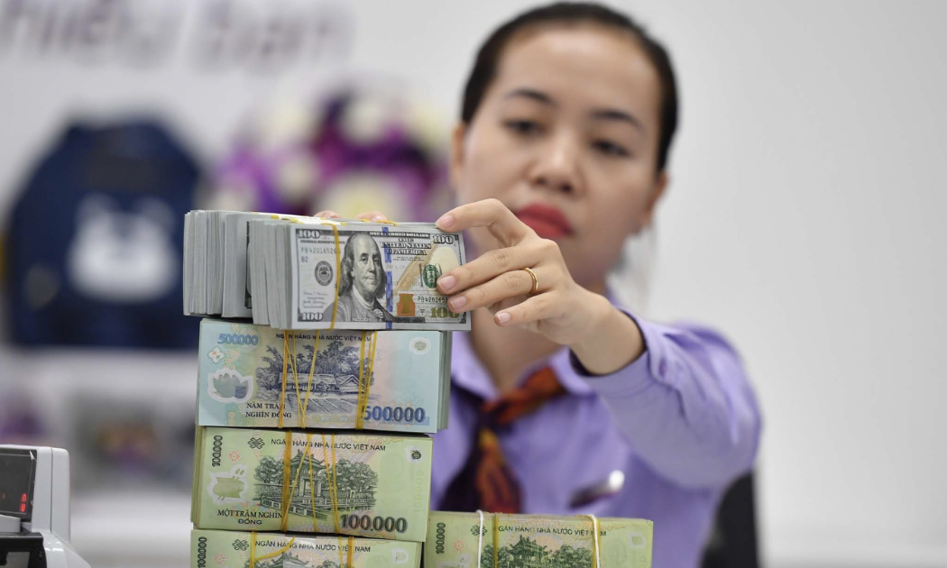 Rất khó để lãi suất hạ trong vòng 2-3 tháng tới? 