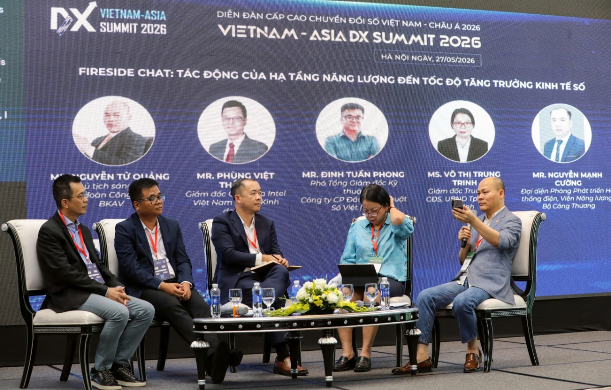 Phiên hội thảo diễn ra sáng ngày 27/5 tại Diễn đàn Cấp cao Chuyển đổi số Việt Nam – Châu Á 2026. Ảnh: Việt Dũng