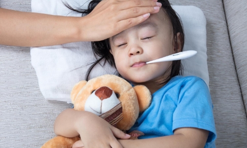 Tăng cường bảo vệ trẻ em trước “bộ 3” tác nhân hô hấp nguy hiểm
