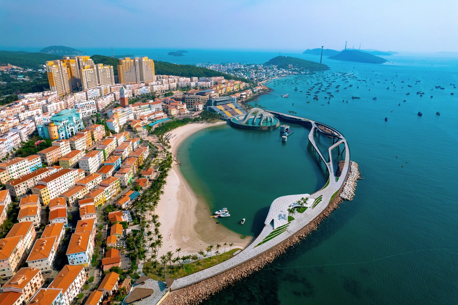 Trong tiến trình chuẩn bị cho APEC 2027, Phú Quốc đang bước vào một giai đoạn phát triển mới với quy mô và yêu cầu rất khác trước. 