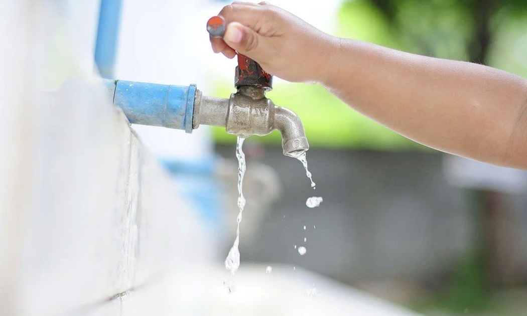 TP.Hồ Chí Minh đang tăng cường kiểm tra, giám sát chất lượng nước sạch sử dụng cho mục đích sinh hoạt trên toàn địa bàn, đặc biệt tại khu vực có nguy cơ ô nhiễm, khu vực cuối mạng lưới cấp nước và những nơi còn khai thác nước dưới đất. Ảnh minh họa