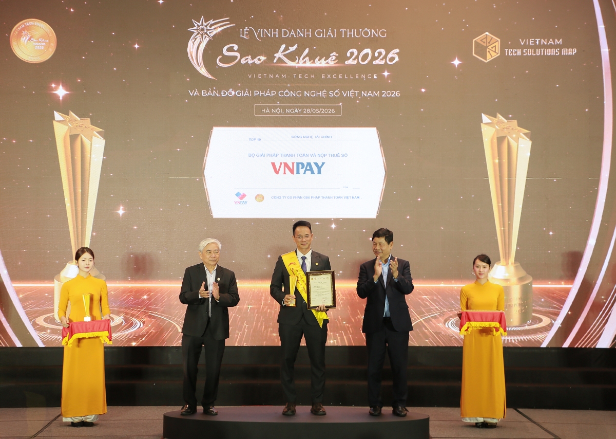VNPAY nhận giải thưởng Top 10 Sao Khuê 2026 cho lĩnh vực Công nghệ Thông tin. Ảnh: VNPAY.