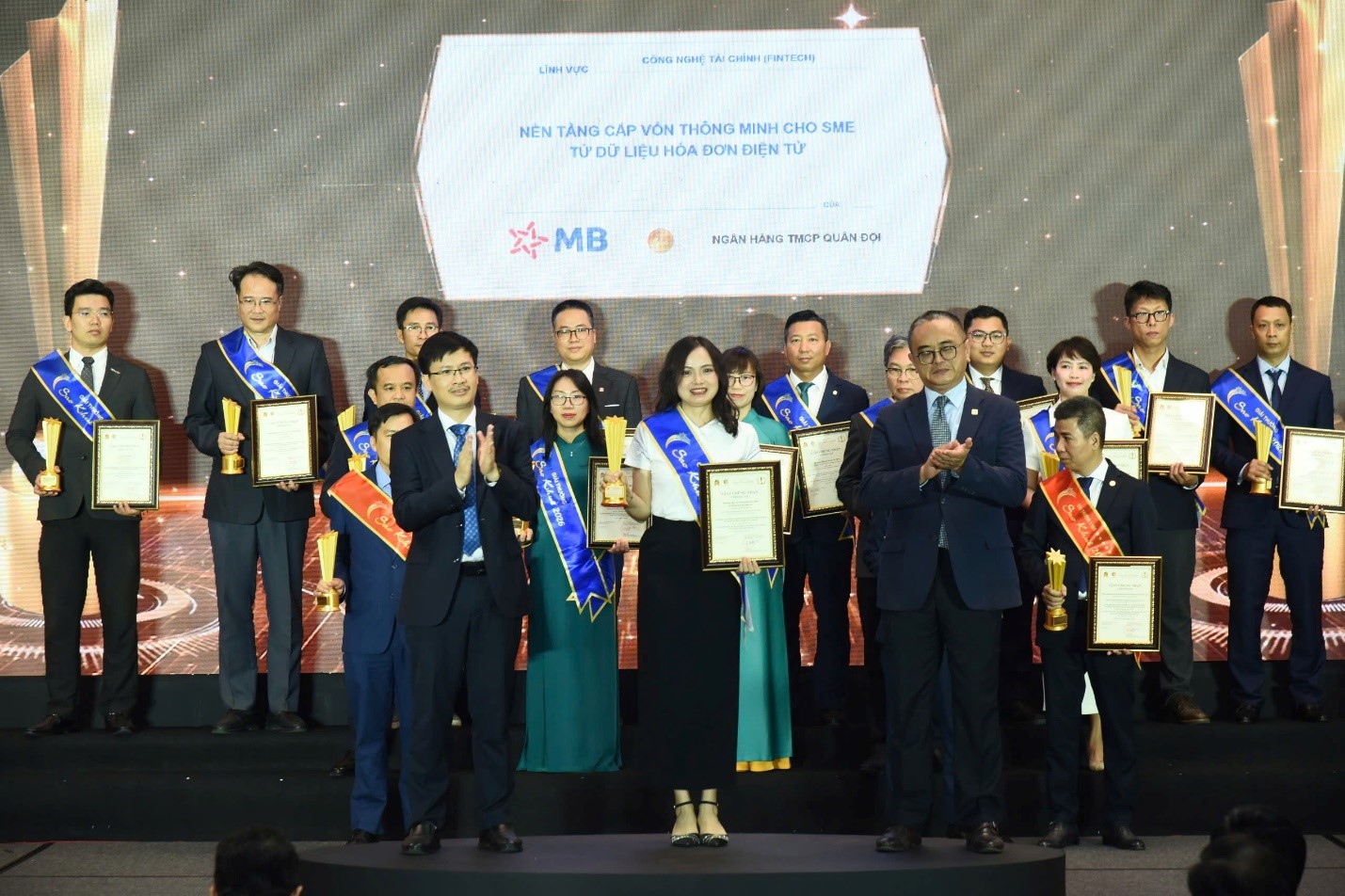 MB ghi dấu ấn với 5 giải thưởng Sao Khuê 2026  - Ảnh 2