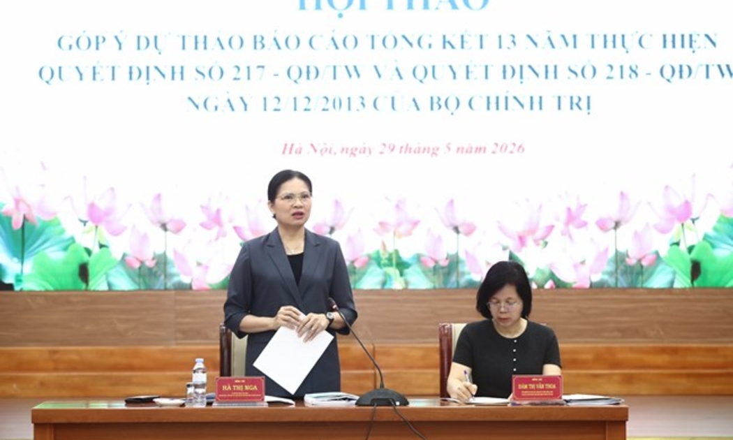 Bà Hà Thị Nga, Phó Chủ tịch - Tổng Thư ký Ủy ban Trung ương Mặt trận Tổ quốc Việt Nam phát biểu kết luận Hội thảo. Ảnh: Mặt trận.