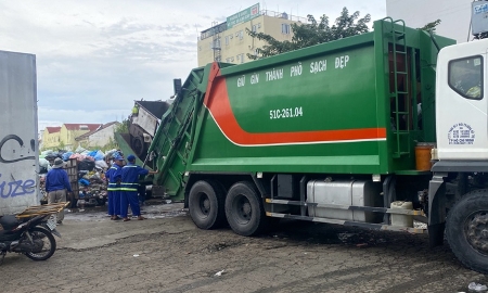 TP.Hồ Chí Minh: Hệ thống trạm trung chuyển chất thải rắn sinh hoạt sẽ được quy hoạch lại phù hợp với mô hình tổ chức chính quyền địa phương hai cấp sau sáp nhập. Ảnh: Quốc Anh