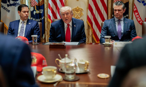 Mỹ-Iran chờ Tổng thống Trump phê duyệt thỏa thuận gia hạn ngừng bắn 60 ngày