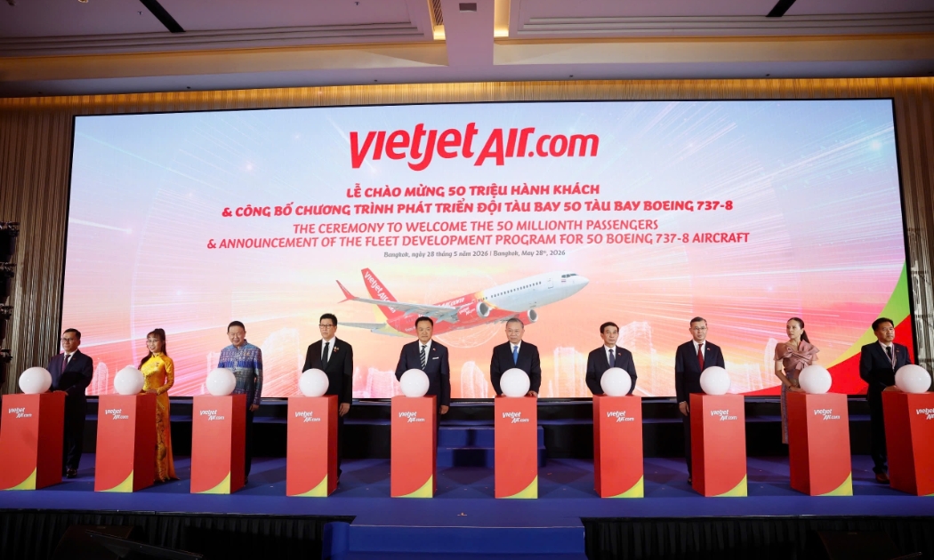 Vietjet chào mừng cột mốc 50 triệu lượt hành khách trên mạng bay Việt Nam – Thái Lan và công bố chương trình phát triển đội tàu bay Boeing 737-8. Ảnh: Vietjet.