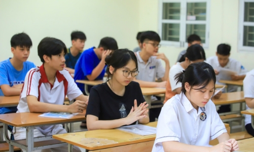 [Phóng sự ảnh] Gần 125.000 học sinh Hà Nội bước vào kỳ thi lớp 10