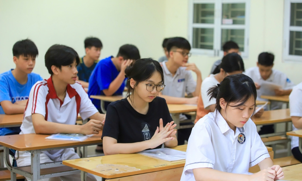 [Phóng sự ảnh] Gần 125.000 học sinh Hà Nội bước vào kỳ thi lớp 10