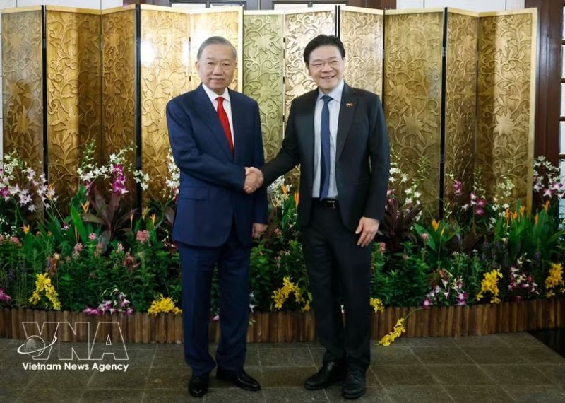 Vietnamese, Singaporean leaders agree to further deepen Comprehensive Strategic Partnership