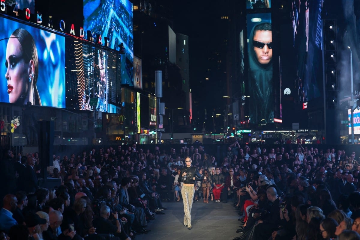Show diễn quy mô lớn của Gucci tại Quảng trường Times Square - New York.