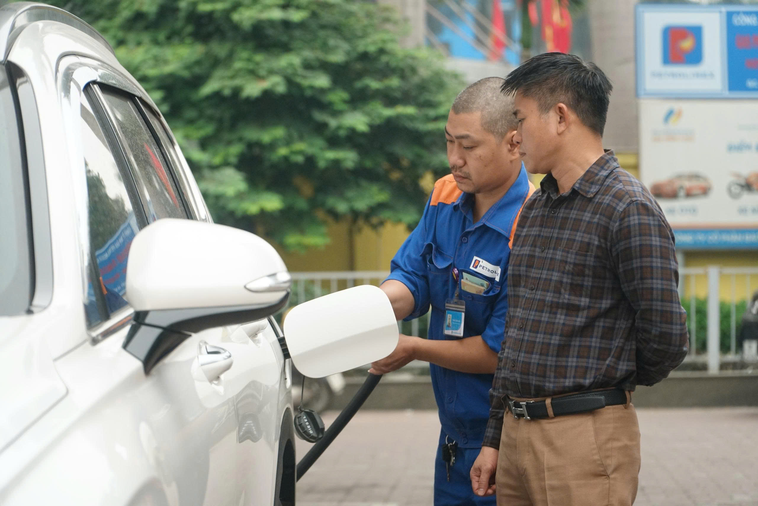 Từ 1/6/2026, xăng E10 sẽ chính thức được triển khai trên phạm vi toàn quốc. Ảnh: Phi Hùng.