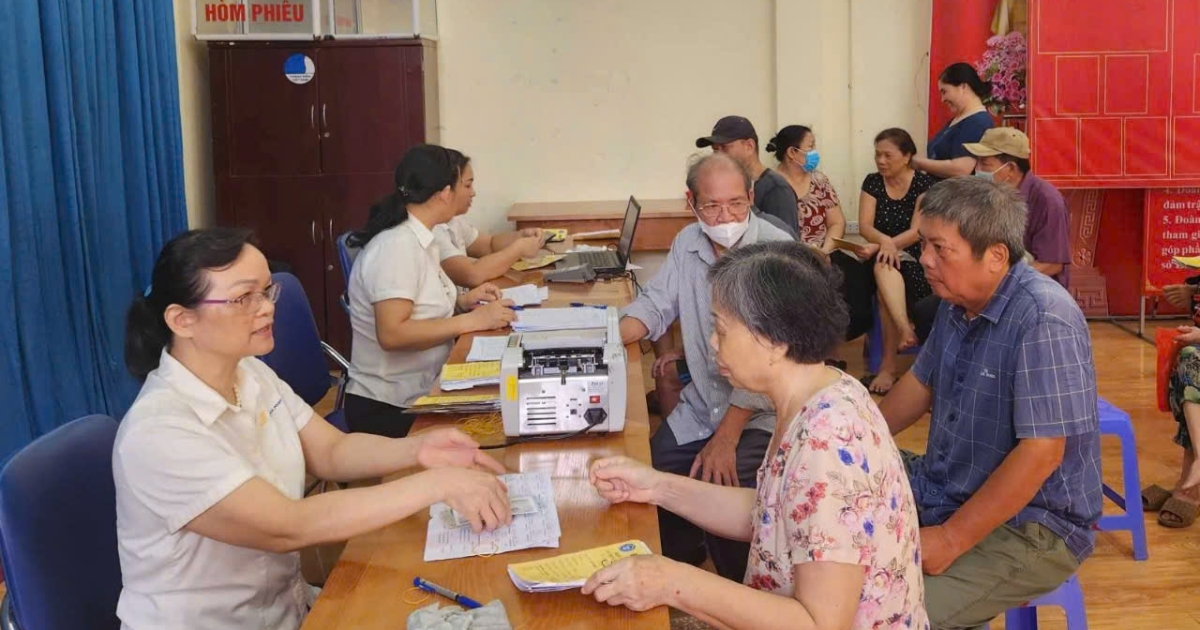 C&aacute;n bộ x&atilde; gi&agrave; yếu nghỉ việc hưởng trợ cấp...