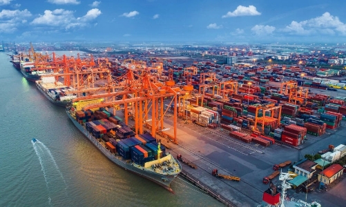Vietnam’s port throughput rises 15% in 5M
