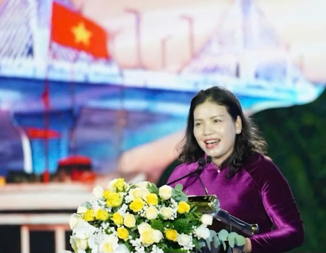 Phó Chủ tịch Thường trực UBND tỉnh Quảng Ngãi Y Ngọc, phát biểu khai mạc Lễ hội.